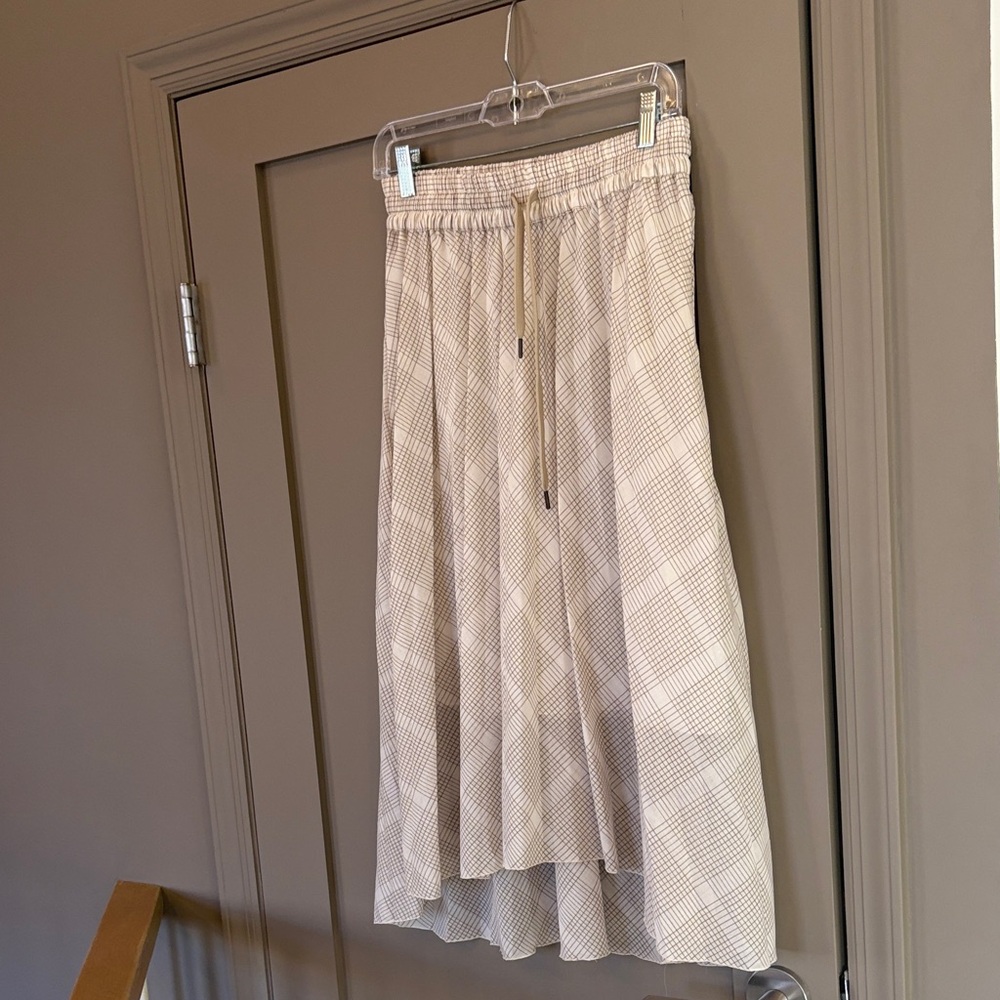 Eleventy Beige Checkered A-Line Skirt